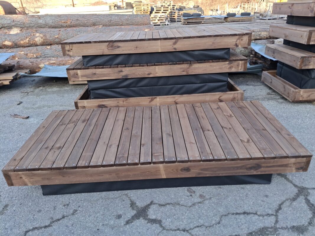 wooden pontoon blocks